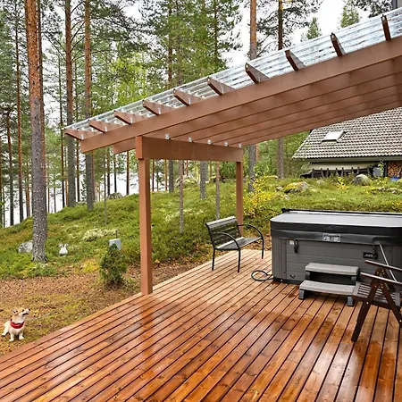 ヴィラ Kolinpilvi コリンカイラ